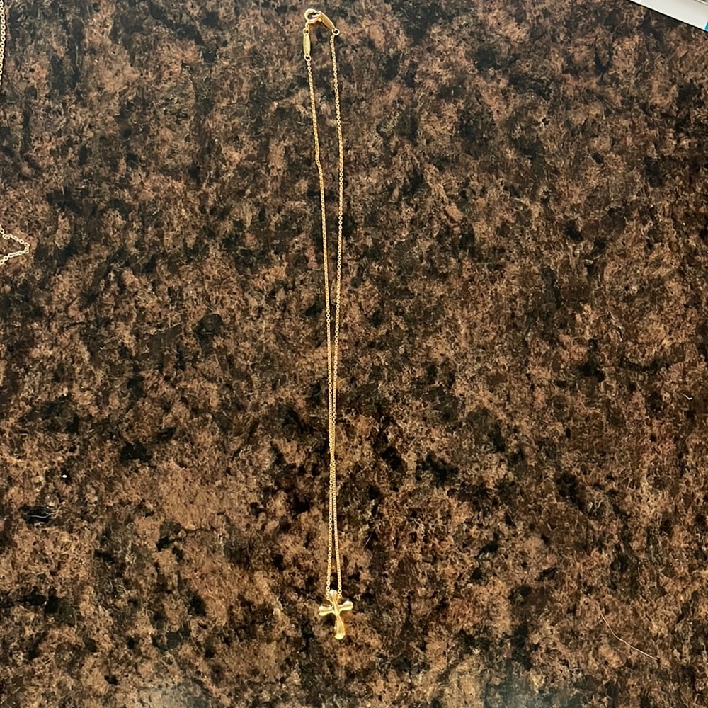 Elsa Peretti gold cross